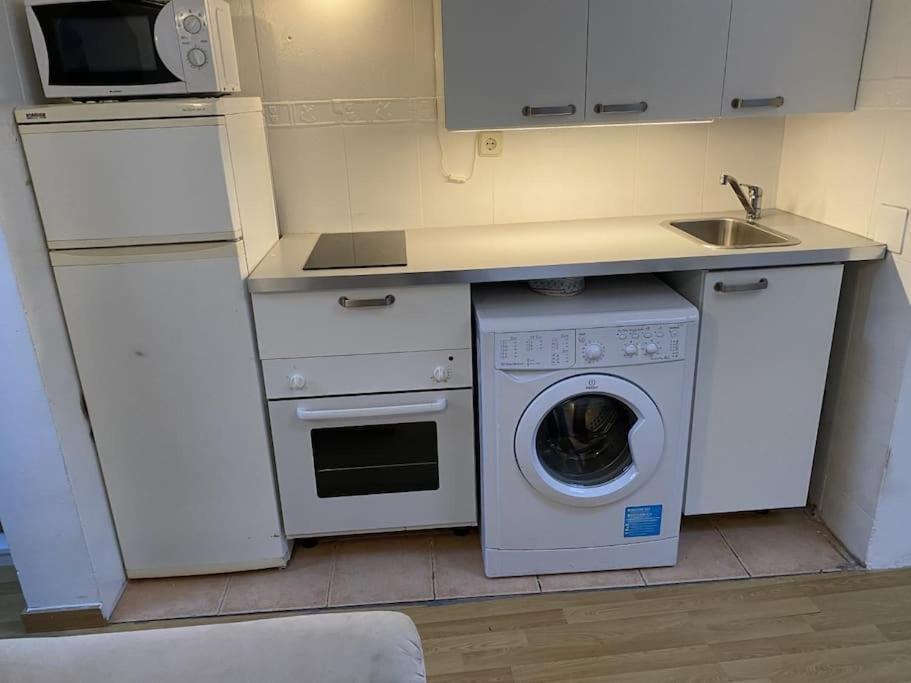 San Bernabe, Apartamento Para 2 En Las Vistillas Junto A Metro Puerta De Toledo Madrid Exterior foto