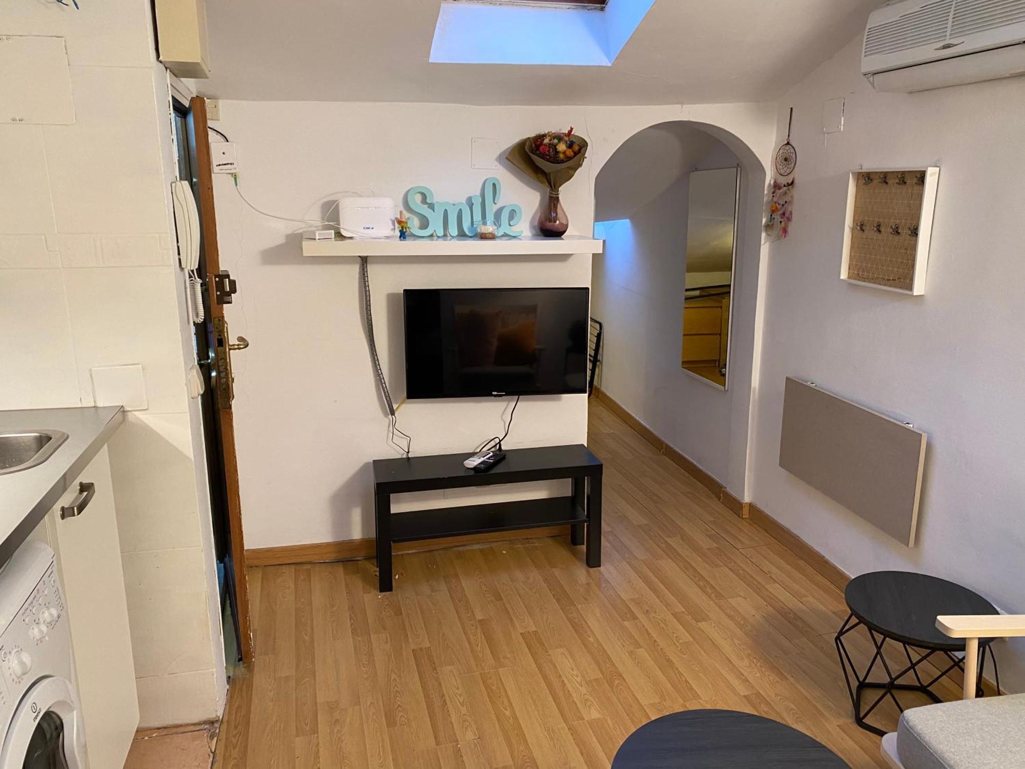 San Bernabe, Apartamento Para 2 En Las Vistillas Junto A Metro Puerta De Toledo Madrid Exterior foto
